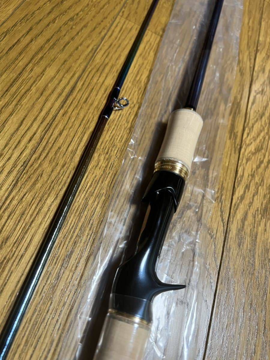 シマノ ワールドシャウラリミテッド 1702R-2 新品未使用 5月末購入品