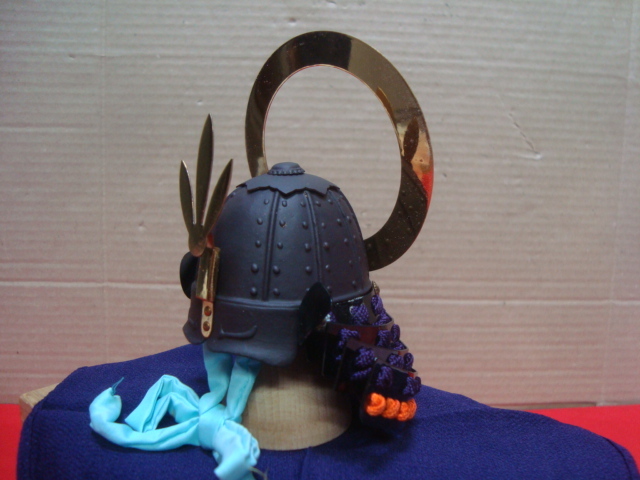 甲冑師 名工☆加藤一冑 作☆安部豊後守 輪抜後立兜☆ミニ兜 桐製 元箱