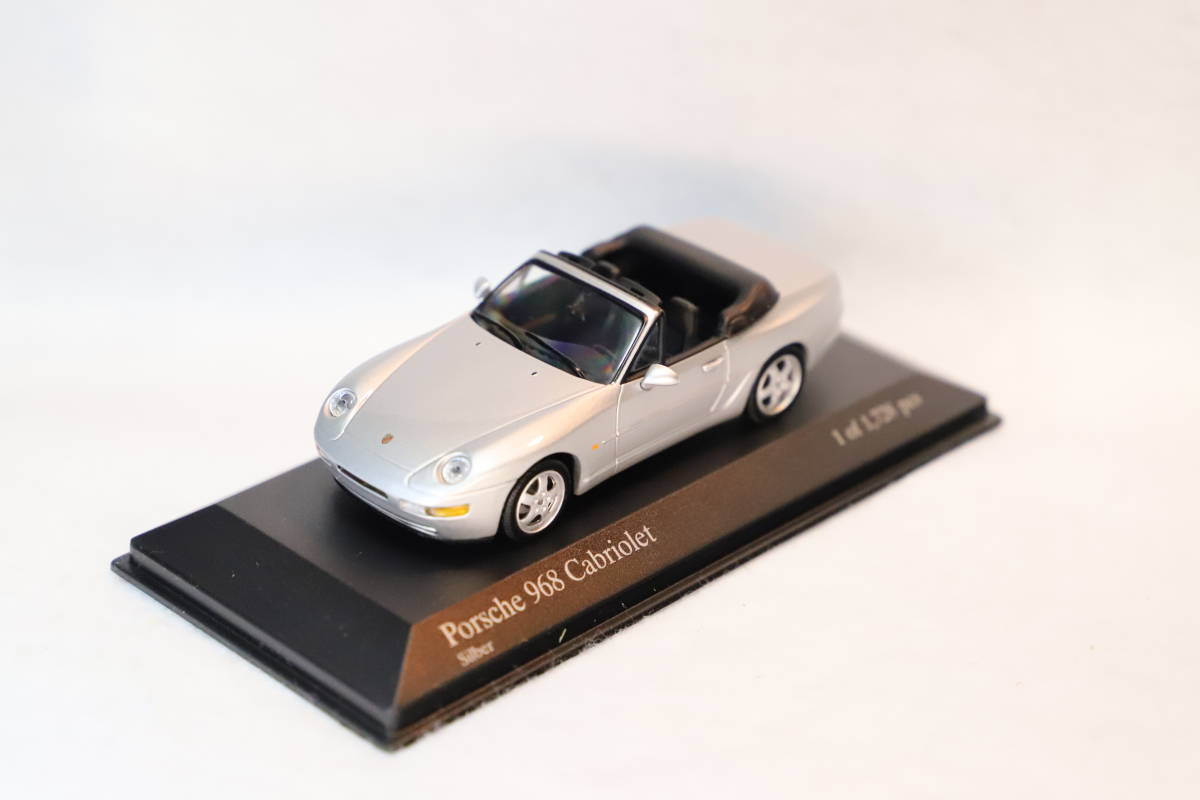 Minichamps★Porsche 968 Cabriolet 1994 Silver★ミニチャンプス★ポルシェ　968 カブリオレ　1994 シルバー★ 1/43★美品　_画像2