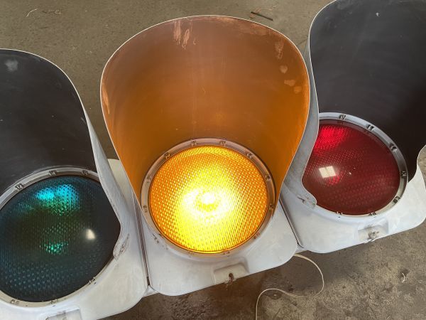 2】信号機 本物 2002年製 小糸工業株式会社 希少 インダストリアル