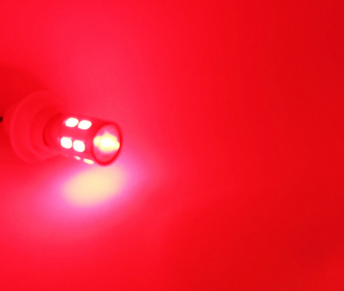 ＜LEDS04R-002＞　高輝度 13 SMD-LED使用 プロジェクター LEDテールランプ レッド（赤） S25 シングル球　（BA15ｓ）_画像1