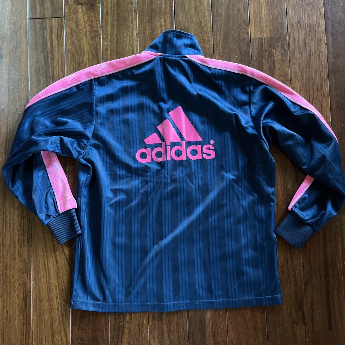 adidas/アディダストレーニングウェア上下セット(サイズ150cm)個人出品_画像4