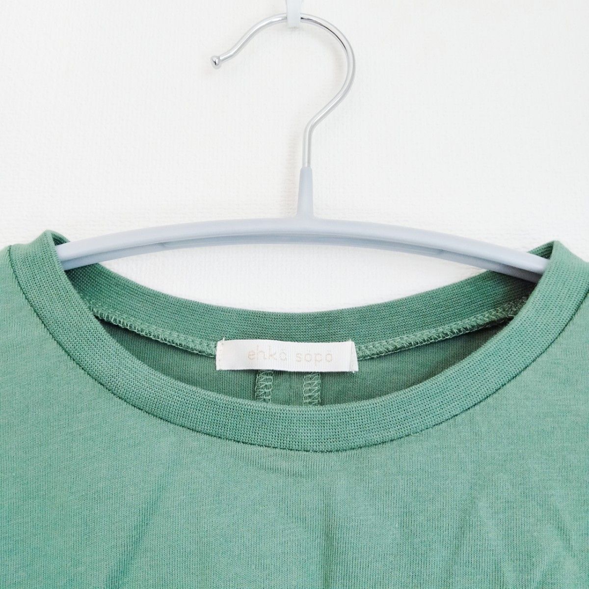 【美品】エヘカソポ 半袖 カットソー くすみグリーン 夏服 トップス 編み上げ コットン Tシャツ くすみカラー ナチュラル B
