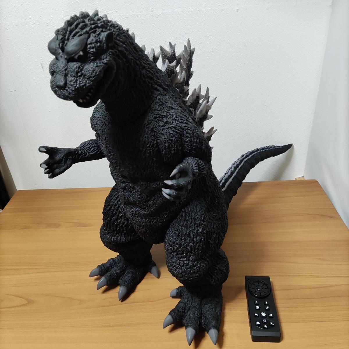 ディアゴスティーニ ゴジラをつくる 完成品 酒井ゆうじ GODZILLA ディアゴスティーニ ゴジラをつくる 完成品 酒井ゆうじ GODZILLA