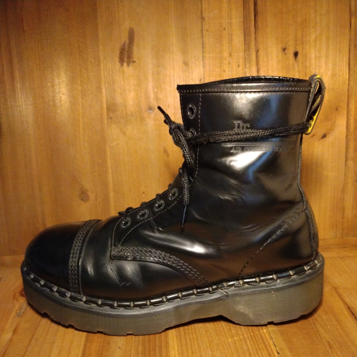 貴重 入手困難 英国製 ドクターマーチン Dr.Martens 8ホールブーツ クレイジーボム UK10 クロマニヨンズ 甲本ヒロト 真島昌利 氷室京介 黒_画像3