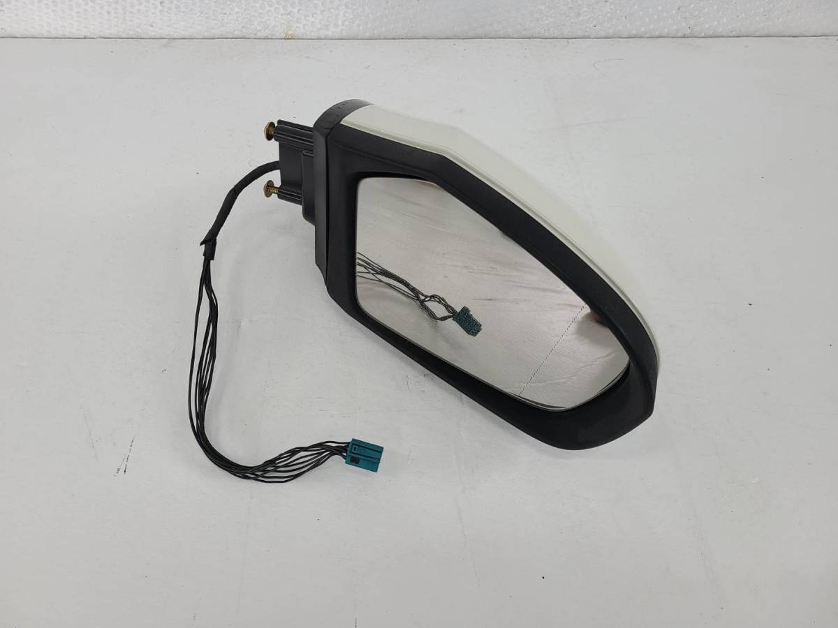 .31 Mercedes Benz B Class 245232 original left side passenger's seat side door mirror door mirror 