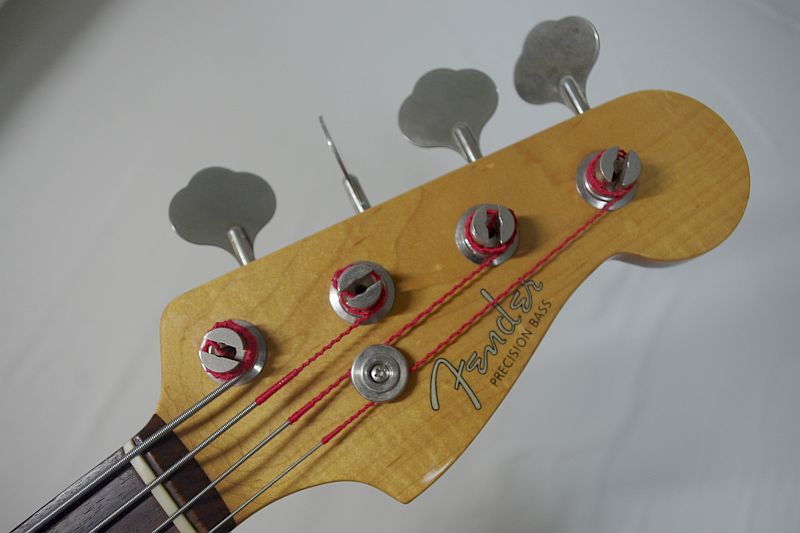 FENDER Japan プレシジョンベース JDシリアル | veganutris.com.br
