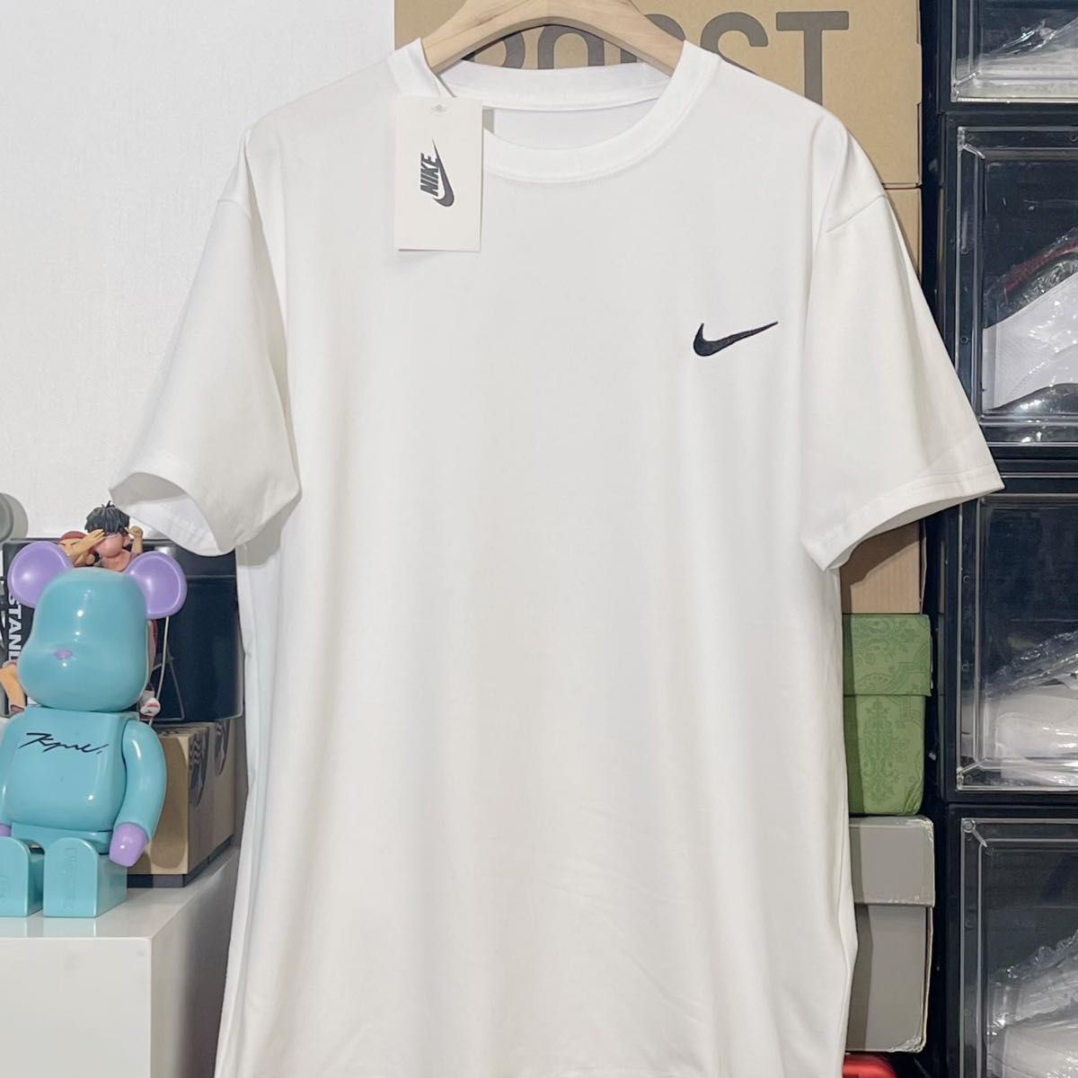 贅沢品 【新品】stussy nike Tシャツ Lサイズ Tシャツ/カットソー(半袖