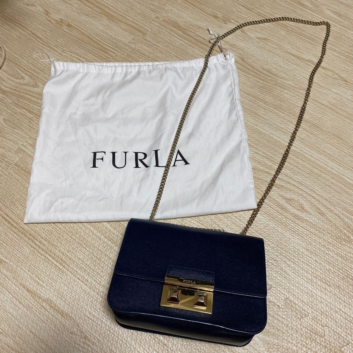 FURLA チェーンバッグ　ショルダーバッグ