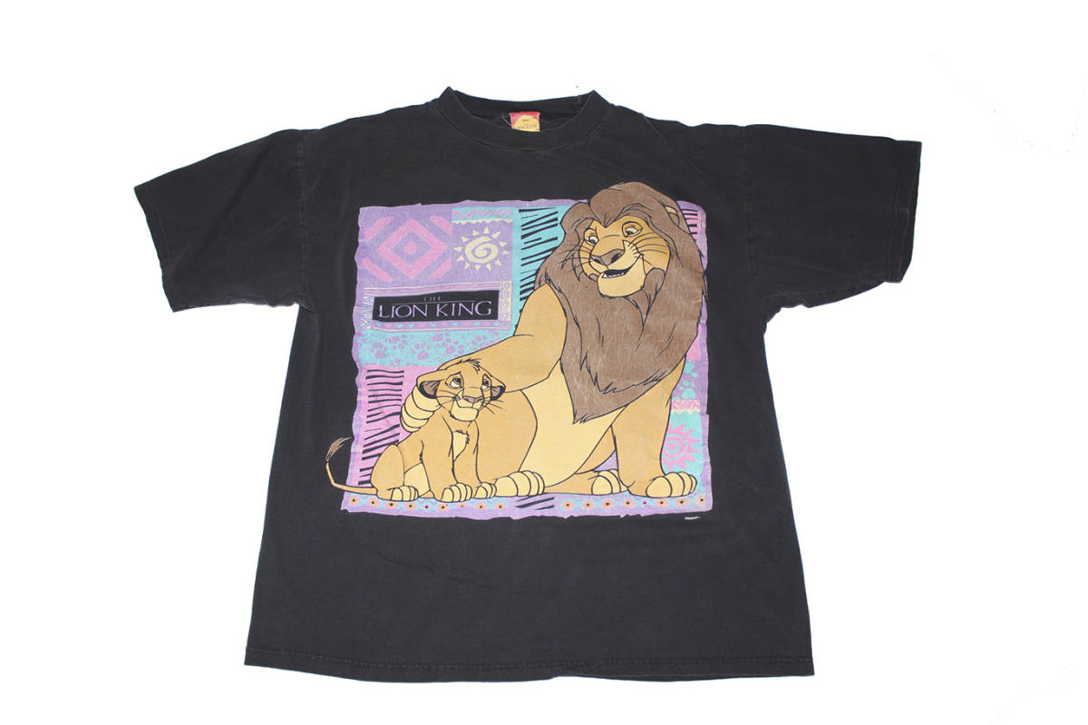 大人女性の VINTAGE LION KING TEE ライオンキング Tシャツ イラスト