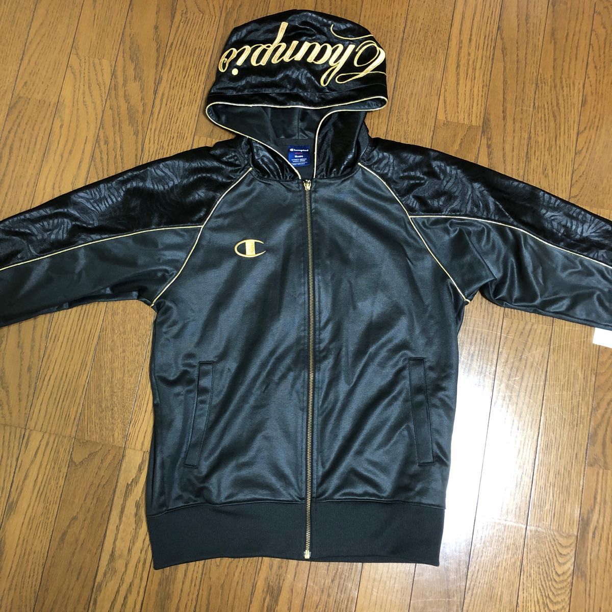 チャンピオン黒金 ジャージ上下|Yahoo!フリマ(旧PayPayフリマ) チャンピオン黒金 ジャージ上下|Yahoo!フリマ(旧PayPayフリマ)