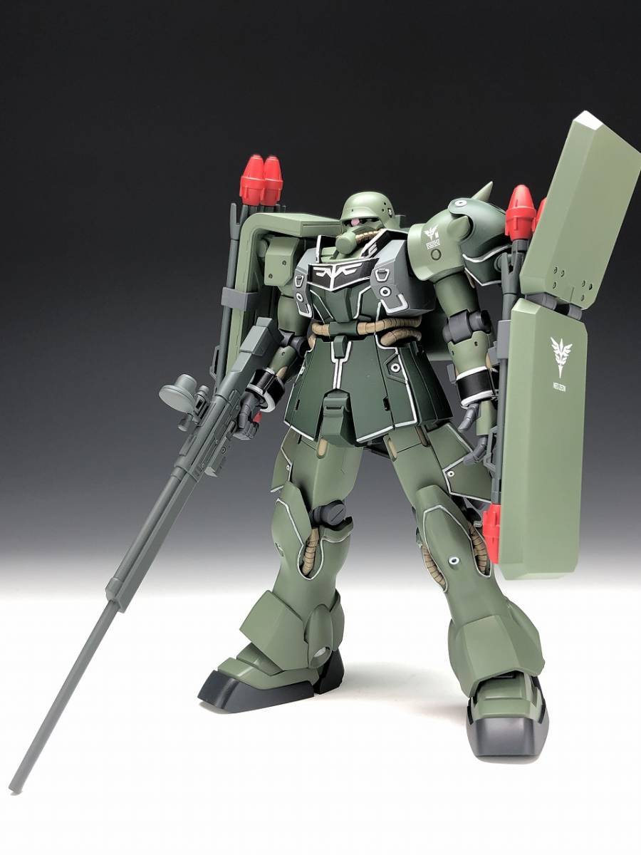 塗装済完成品】HGUC 1/144 AMS-129 ギラ・ズール 親衛隊仕様