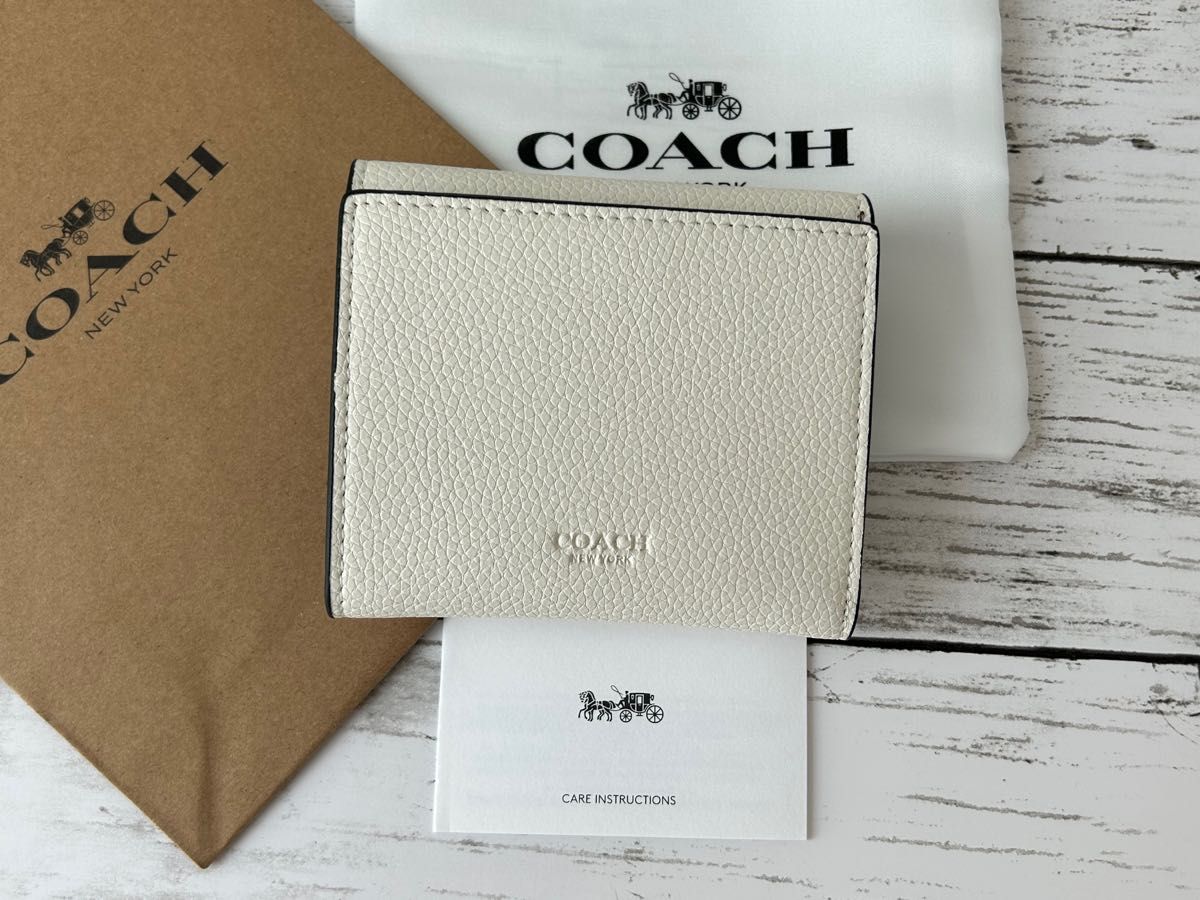 新品未使用】COACH コーチ二つ折り財布 馬モチーフホワイト