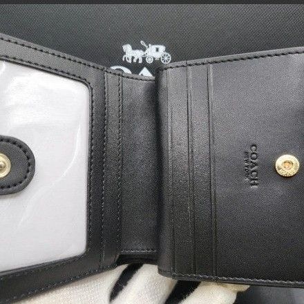 新品】ラッピング可 COACHコーチ 折財布 折り財布 エンボス