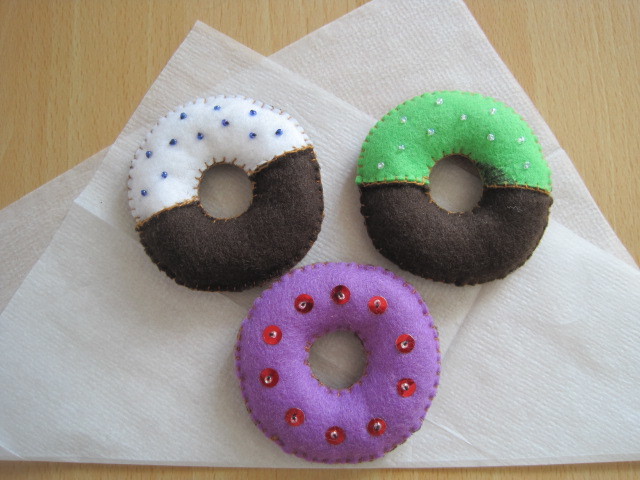  toy * doughnuts * food * felt *3 piece set * hand made *2