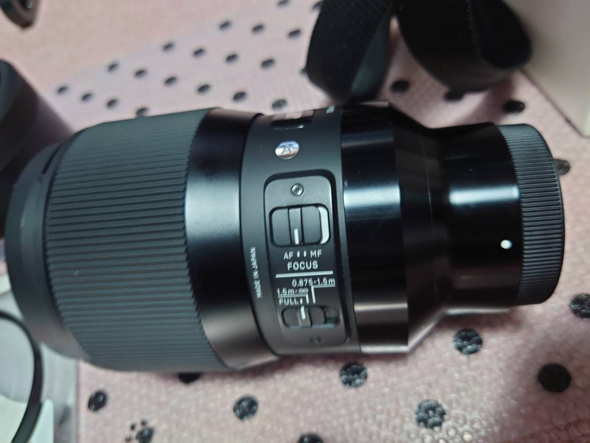 ☆美品 SIGMA シグマ 135mm F1.8 DG HSM Art A017 SONY-Eマウント用 送料無料! ☆ 美品 SIGMA 135mm F1.8 DG HSM ソニーEマウント