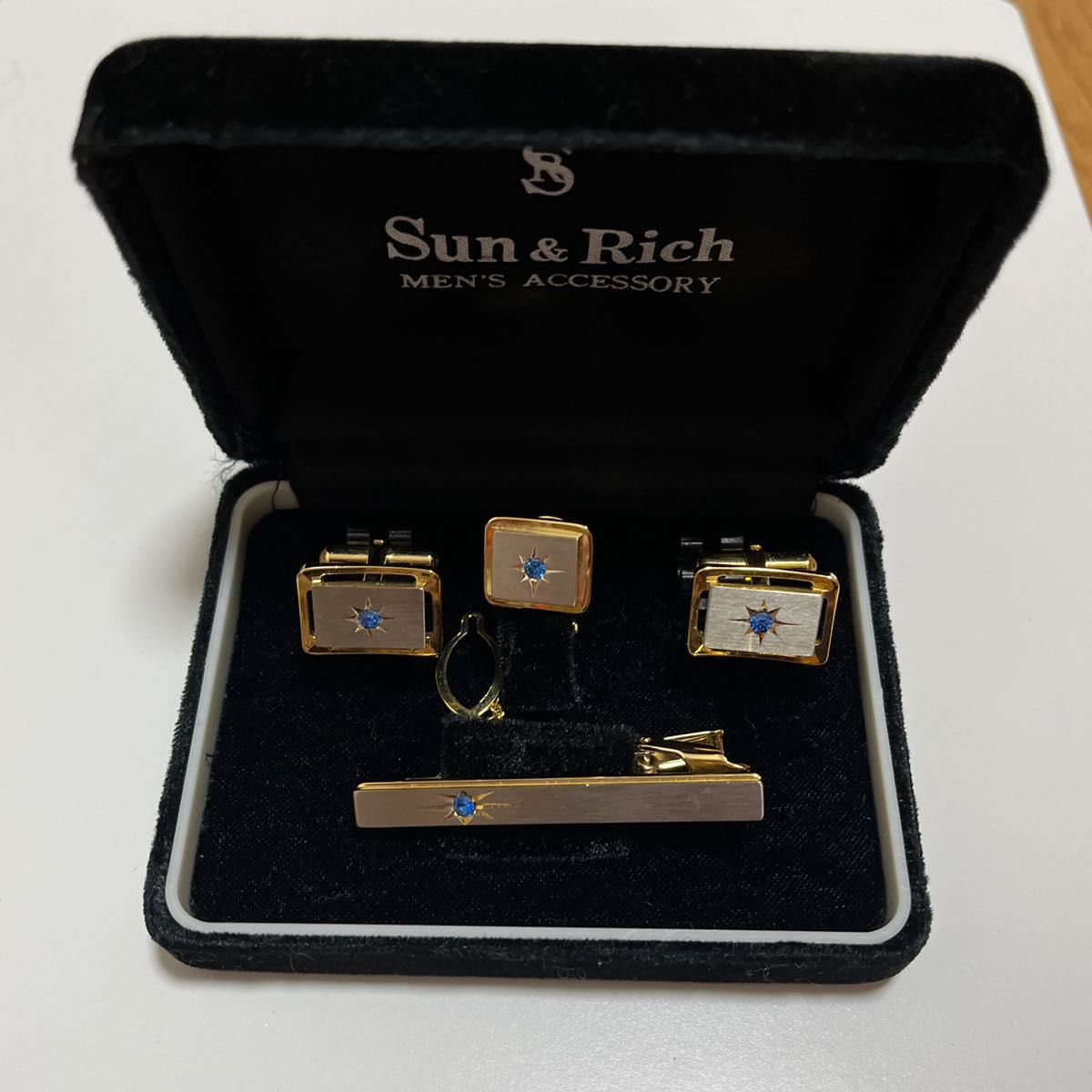ネクタイピン カフスボタンセットSUN & RICH|Yahoo!フリマ(旧 ネクタイピン カフスボタンセットSUN & RICH|Yahoo!フリマ(旧
