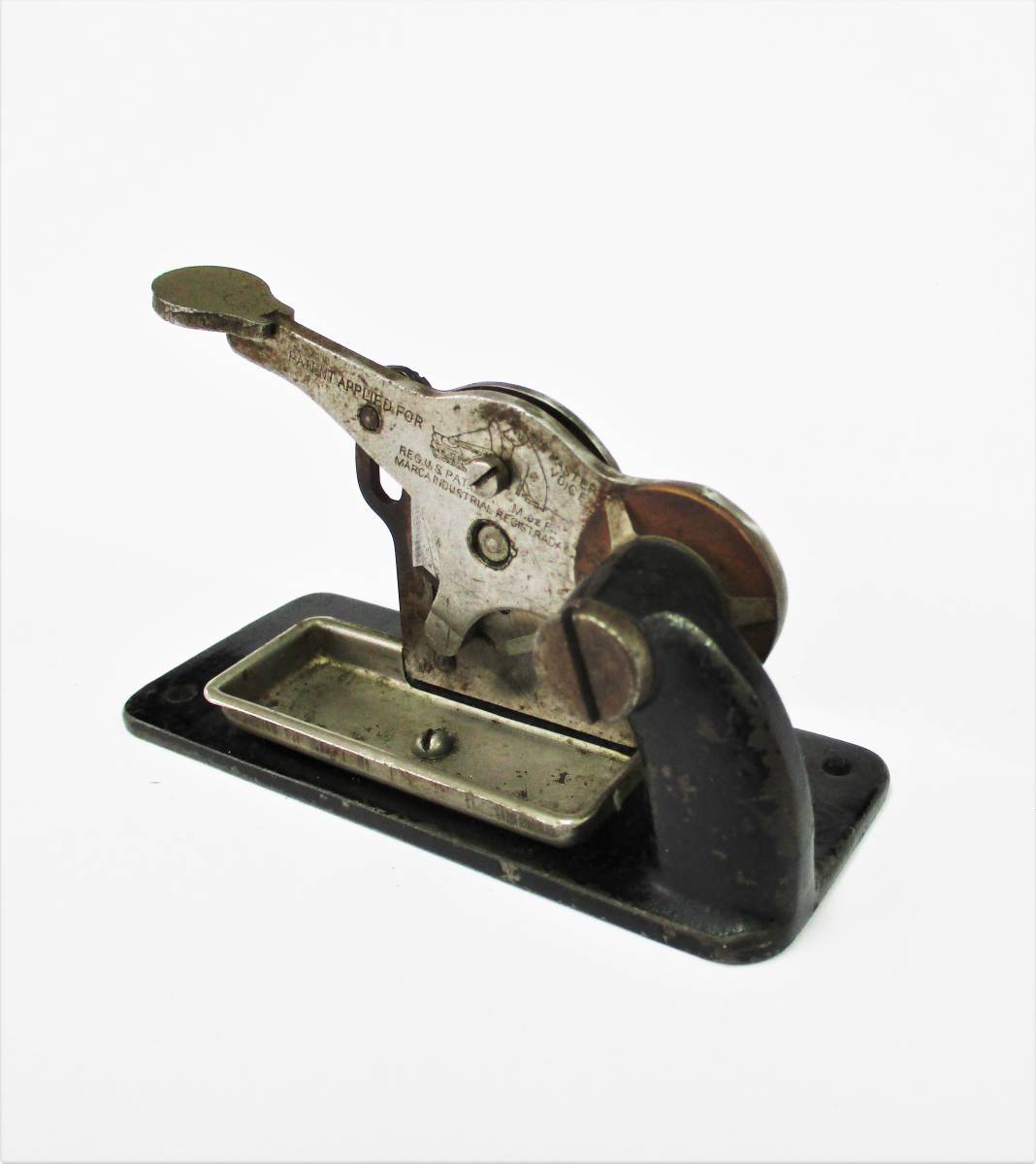 His Master's Voice (HMV) FIBRE NEEDLES CUTTER　　蓄音器　蓄音機　竹針カッター　送料は全国一律レターパックプラス520円発送予定_画像1