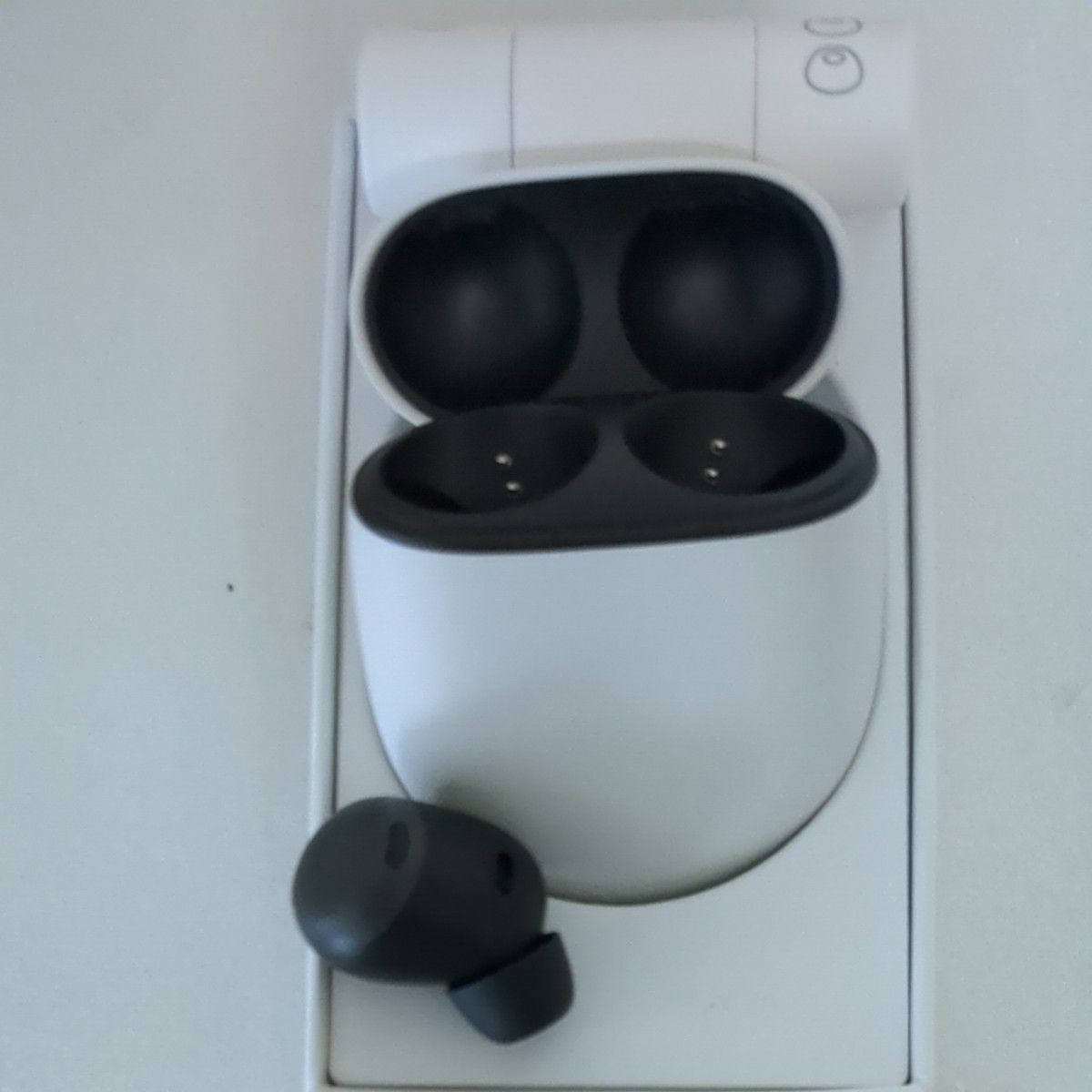 GoogleＰixelＢudsPro 充電器 片耳（左側のみ）イヤホンＰixel6aＢudsPro充電器｜PayPayフリマ