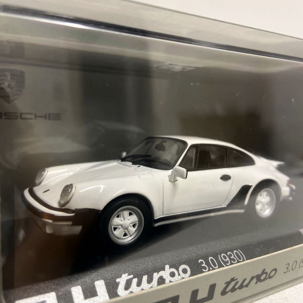 新しいブランド ミニカー ターボ ポルシェ MINICHAMPS White 930 3.0