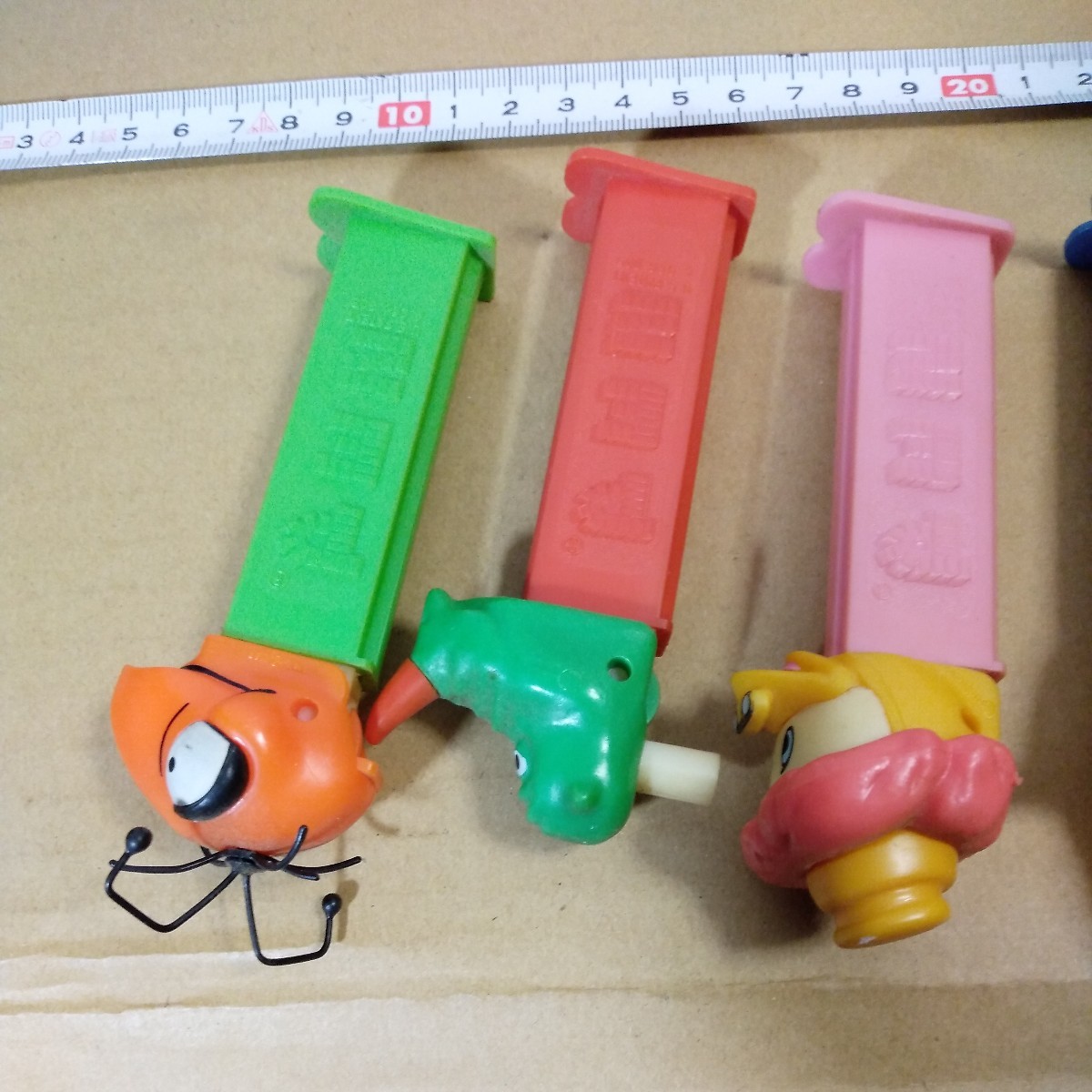 PEZ ペッツ ディスペンサ 5点 ダックテイルズ ルーニーテューンズトムとジェリー サイ ピンクパンサー スパイク 未チェック ジャンク扱い _画像4