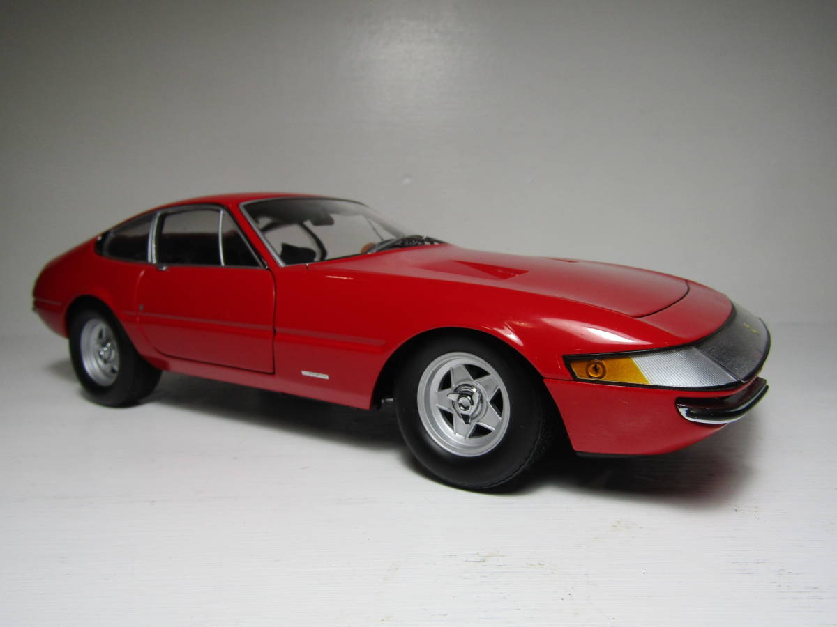 Ferrari DAYTONA デイトナ 1/18 フェラーリ 365GTB /4 Rosso クーペ ENZO PININFARINA V12 GTS ピニンファリーナ マテル 京商製 美品_画像8