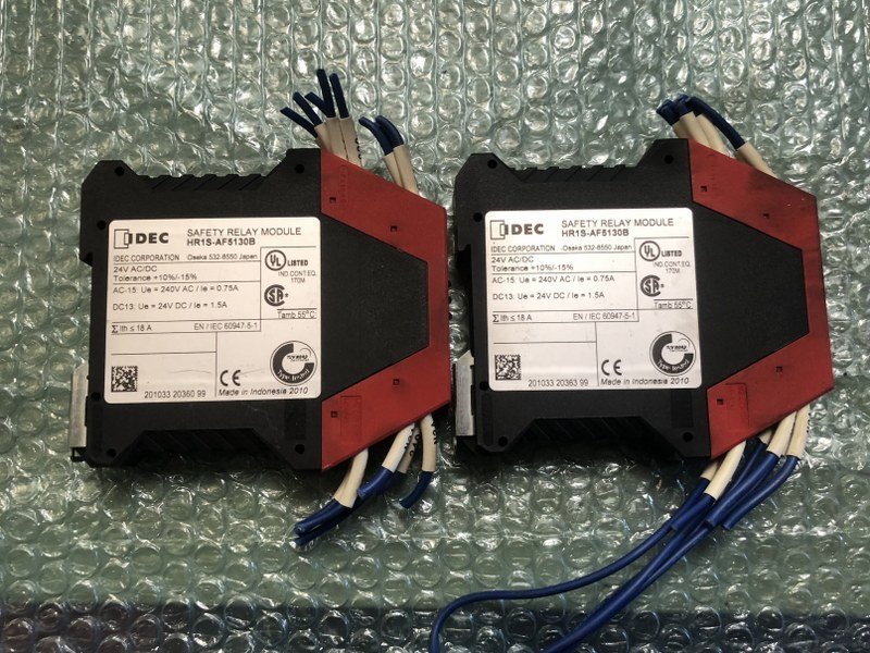 TJ230357　和泉電気/IDEC　安全リレーモジュール　HR1S-AF5130B（２個）_画像2