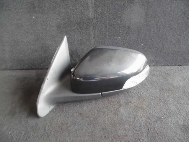  Volvo V70 left door mirror 3303-009