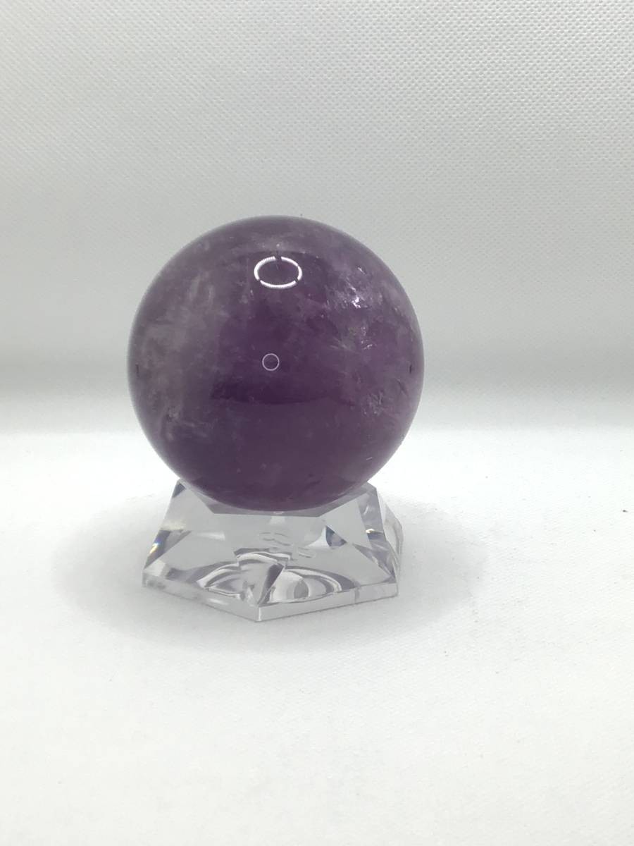 【天然石・7㎝丸玉】　「台座付き紫水晶」　アメジスト　［総重量：６３６ g］　２月誕生石　恋愛成就　（KM25E180-8MA）_画像5
