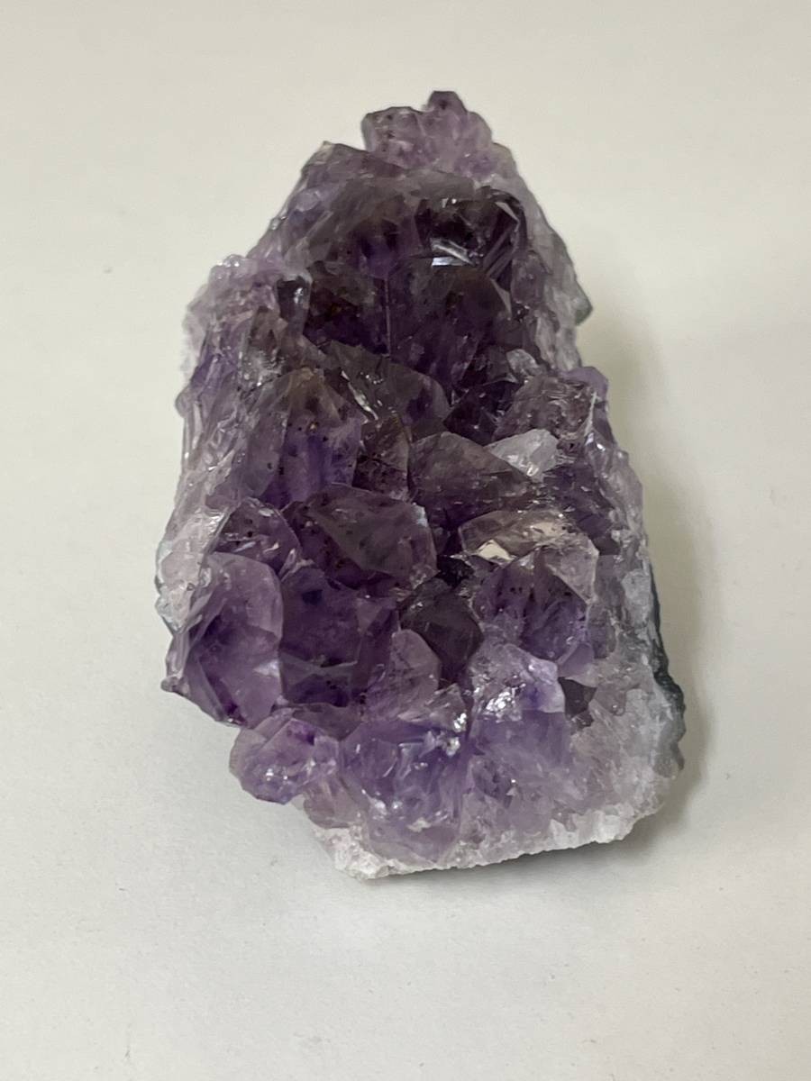 【天然石，原石】紫水晶　アメジスト　重量：236ｇ　2月誕生石　恋愛成就　KM25E270MA_画像1