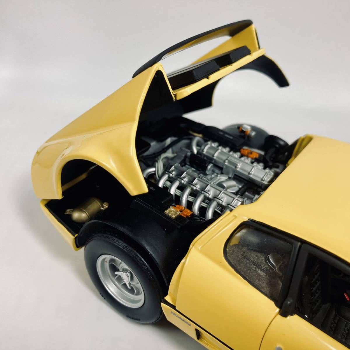 磨き処理済み 旧黒箱 京商 1/18 1981年型 フェラーリ 512BBi イエロー フルギミックモデルの画像6