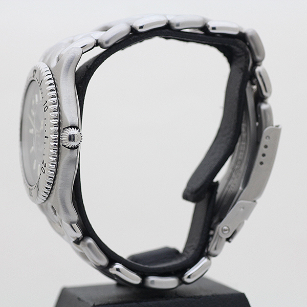2000本限定 1円 美品 TAG HEUERタグホイヤー s/el セル WG111K メンズ クォーツ 腕時計 ガラパゴス・モルディブ・ボラボラ_画像3