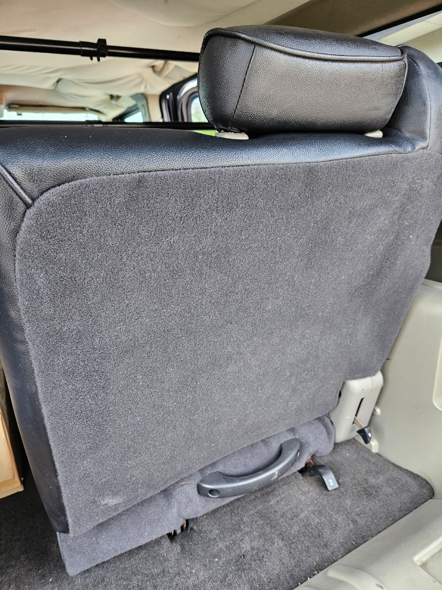 #HUMMER H2# Hummer # third seat # black leather alcantara # custom seat # crack none superior article #