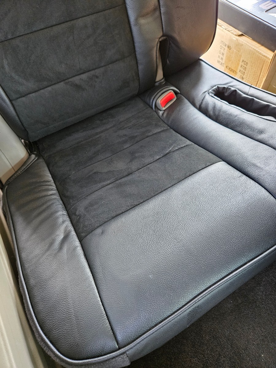 #HUMMER H2# Hummer # third seat # black leather alcantara # custom seat # crack none superior article #