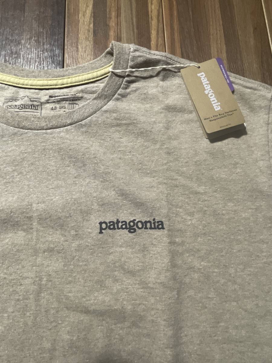 ■パタゴニア■新品L ベージュのバックプリントTシャツ_画像4
