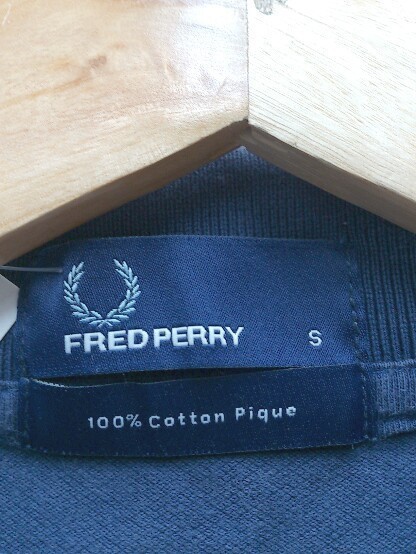 FRED PERRY フレッドペリー ポロシャツ 半袖 スタンダードカラー メッシュ 袖ライン 刺? 色褪せ有 Sサイズ ブルー メンズ 1211000017366の画像3