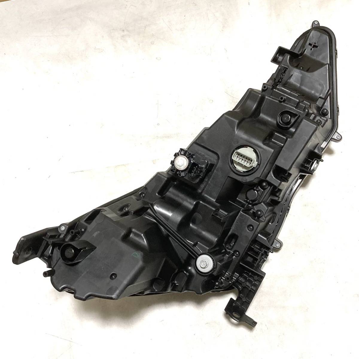 HONDA ホンダ純正 RV3 RV4 RV5 RV6 ヴェゼル LED ヘッドライト ヘッド