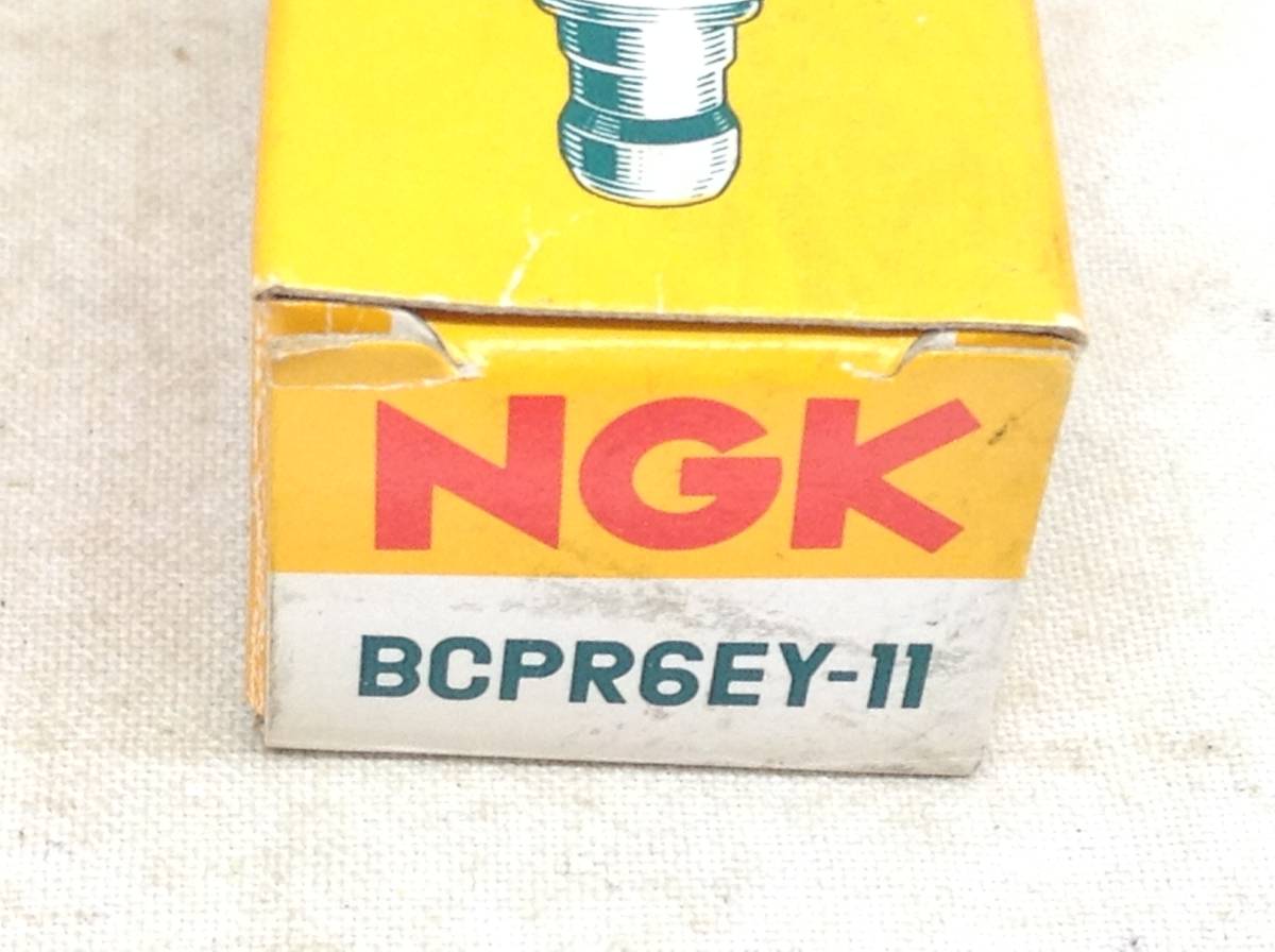 TT-3718　NGK　BCPR6EY-11　スパークプラグ　未使用　即決品　　　　　_画像2