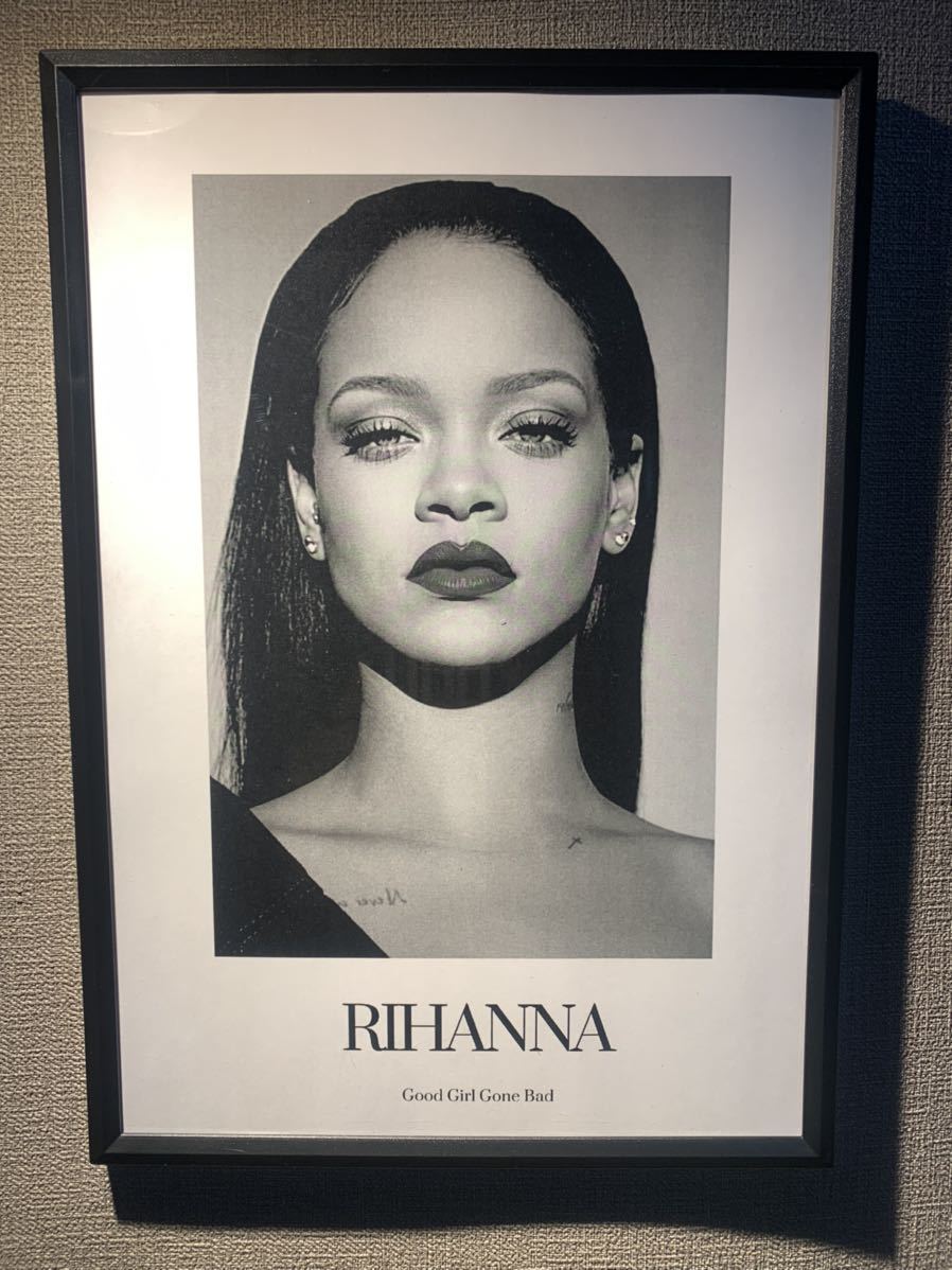 Rihanna リアーナ A4 ポスター 額付き 送料込み R&B_画像1