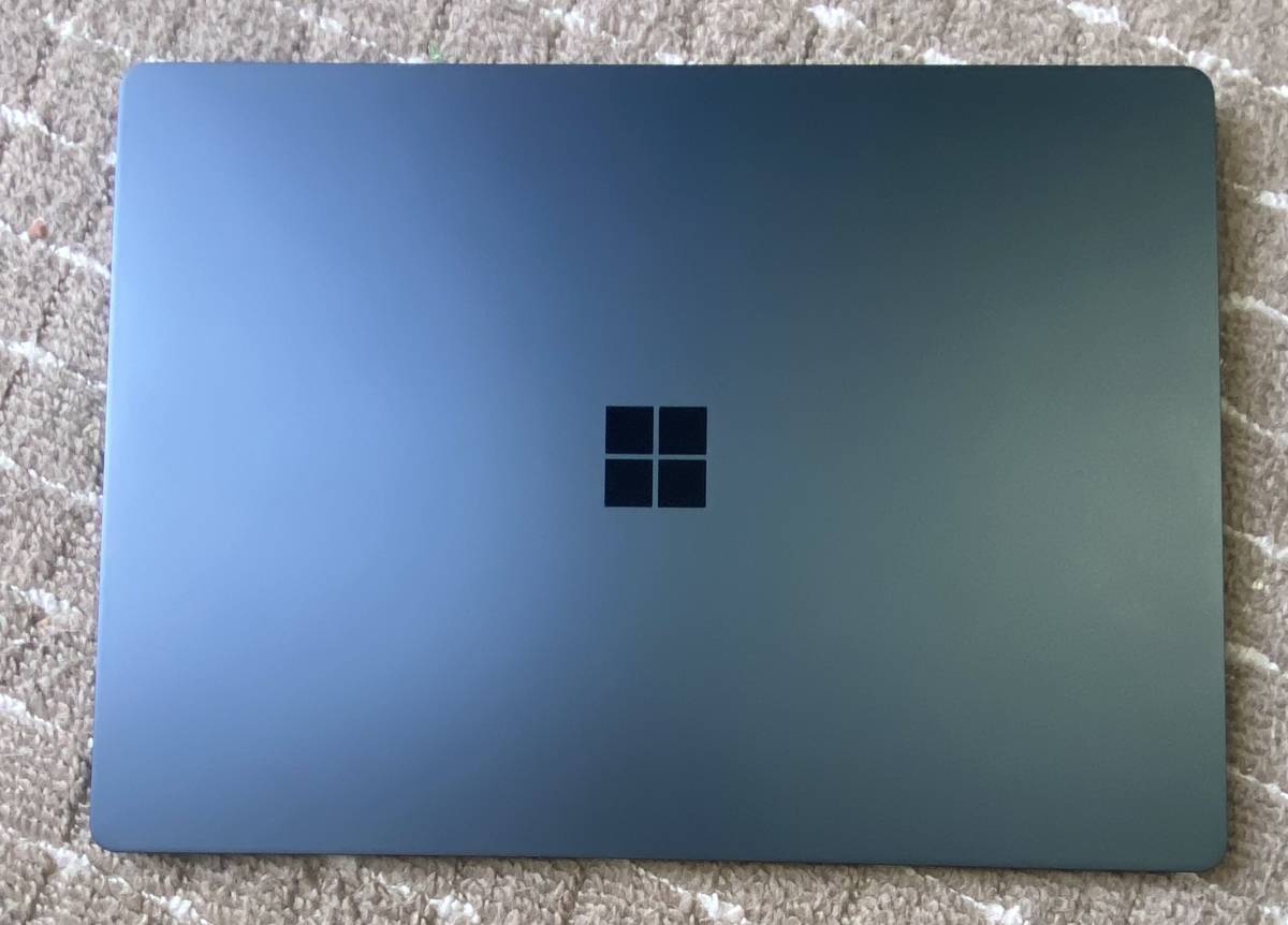 Microsoft Surface 1769 Model Corei5/8GB RAM/256G 電源アダプター