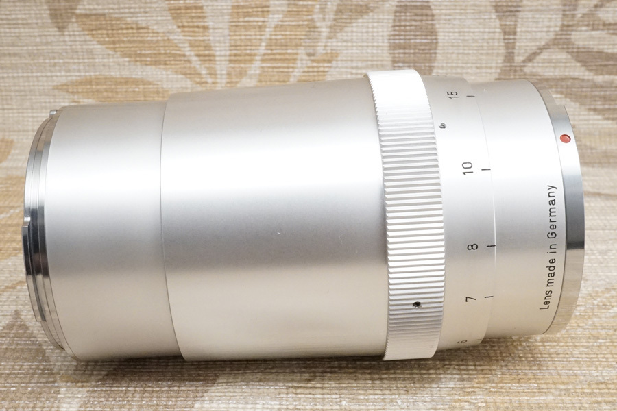 Carl Zeiss (カールツァイス)　旧西ドイツ製中望遠レンズ　CONTAREX版Sonnar 135mm/f4 silver（超美品/整備済）CRX：マウントアダプタ附属_距離環は全域に渡り完璧に均一なトルク感。