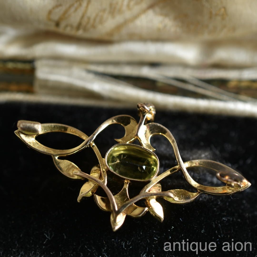  Britain antique 1900 year a-ru Novo -K15 natural peridot . natural si-do pearl. brooch 