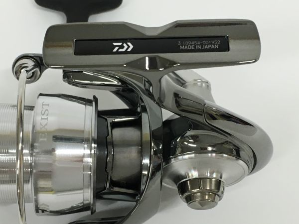 K10-581-0601-123△【極美品】ダイワ(Daiwa) 22 イグジスト LT3000S