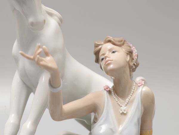 387V. LLADRO リヤドロ ユニコーン 女神 陶製 人形 女性 花 フィギュ