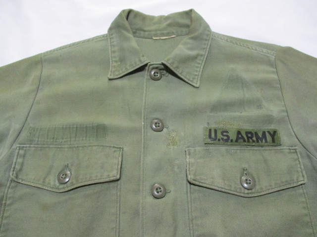 US ARMY アーミー リメイク バック刺繍 半袖 アーミーシャツ カーキ Sぐらい ビンテージ_画像4