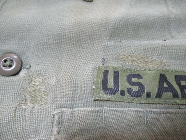 US ARMY アーミー リメイク バック刺繍 半袖 アーミーシャツ カーキ Sぐらい ビンテージ_画像8