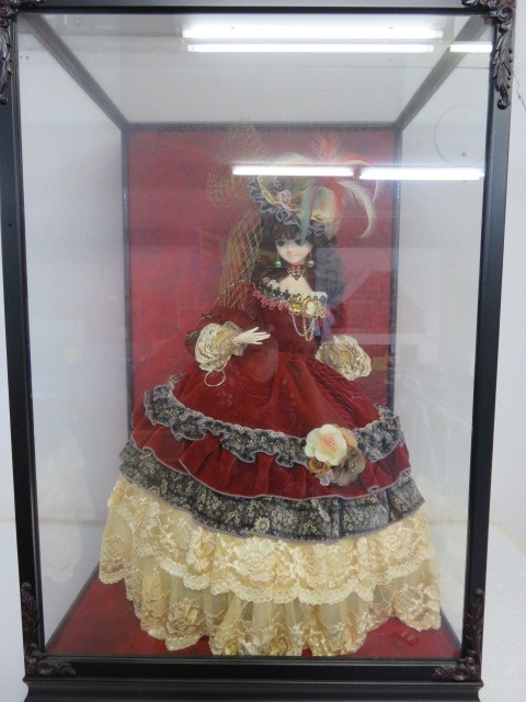 ★☆フランス人形　ケース付き　赤いドレス★☆