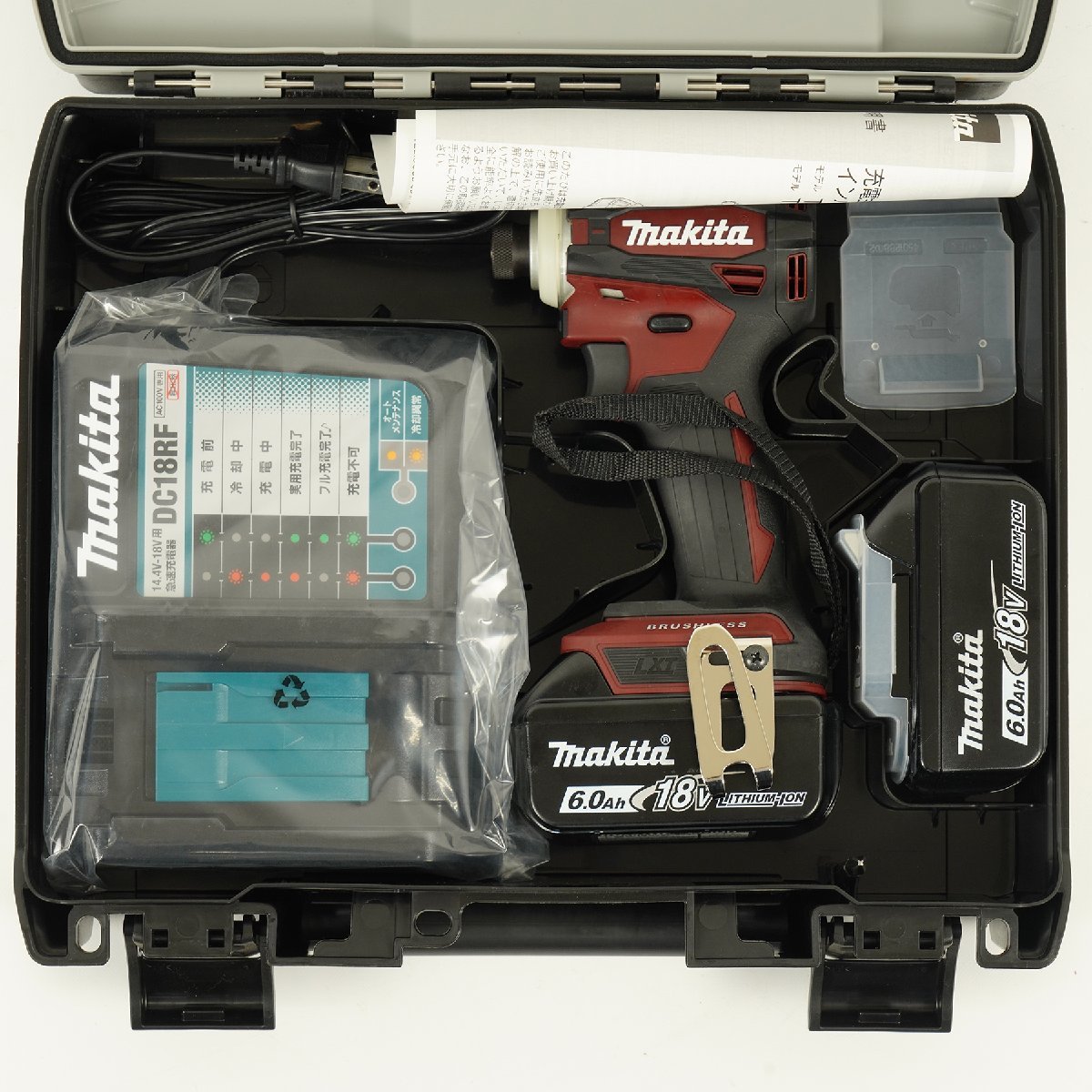 ほぼ未使用 makita マキタ 18V 充電式インパクトドライバ TD172DGX AR