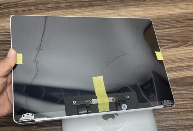 新品 MacBook Pro 15inch 2018 2019年 A1990 液晶 上半身部 LCD 本体上半部 上部一式 シルバー_画像1