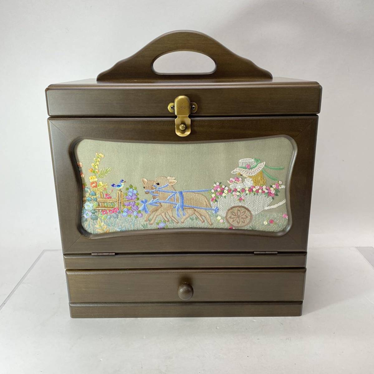 木製 レトロ コスメ ボックス 刺繍 アート 化粧品 小物入れ 鏡 ミラー